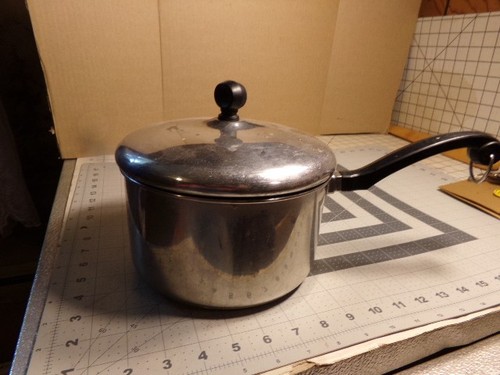 Farberware sauce pan - pan, &